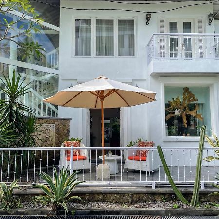 Beach House Canggu - 150M Berawa Beach Zewnętrze zdjęcie