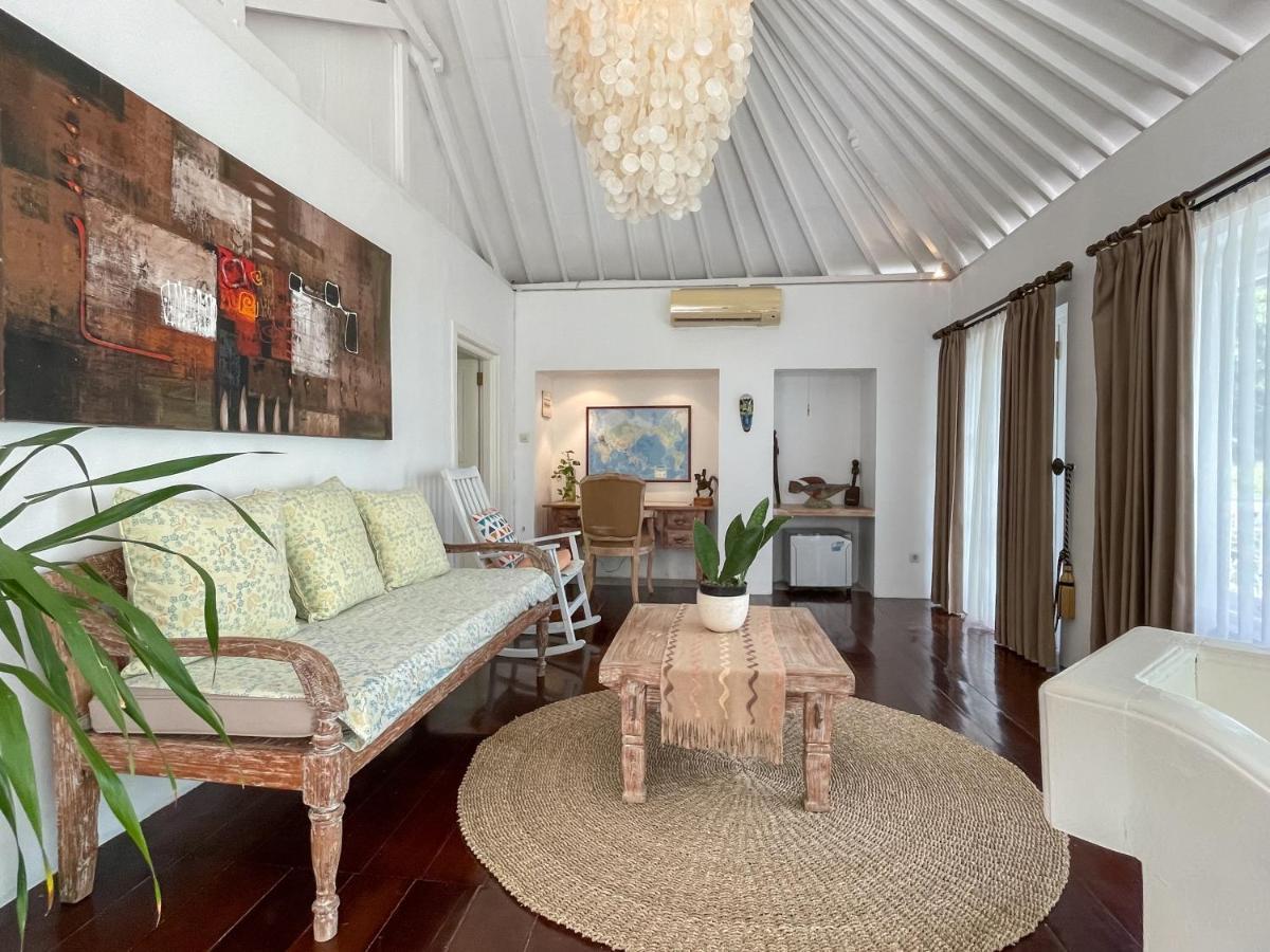 Beach House Canggu - 150M Berawa Beach Zewnętrze zdjęcie