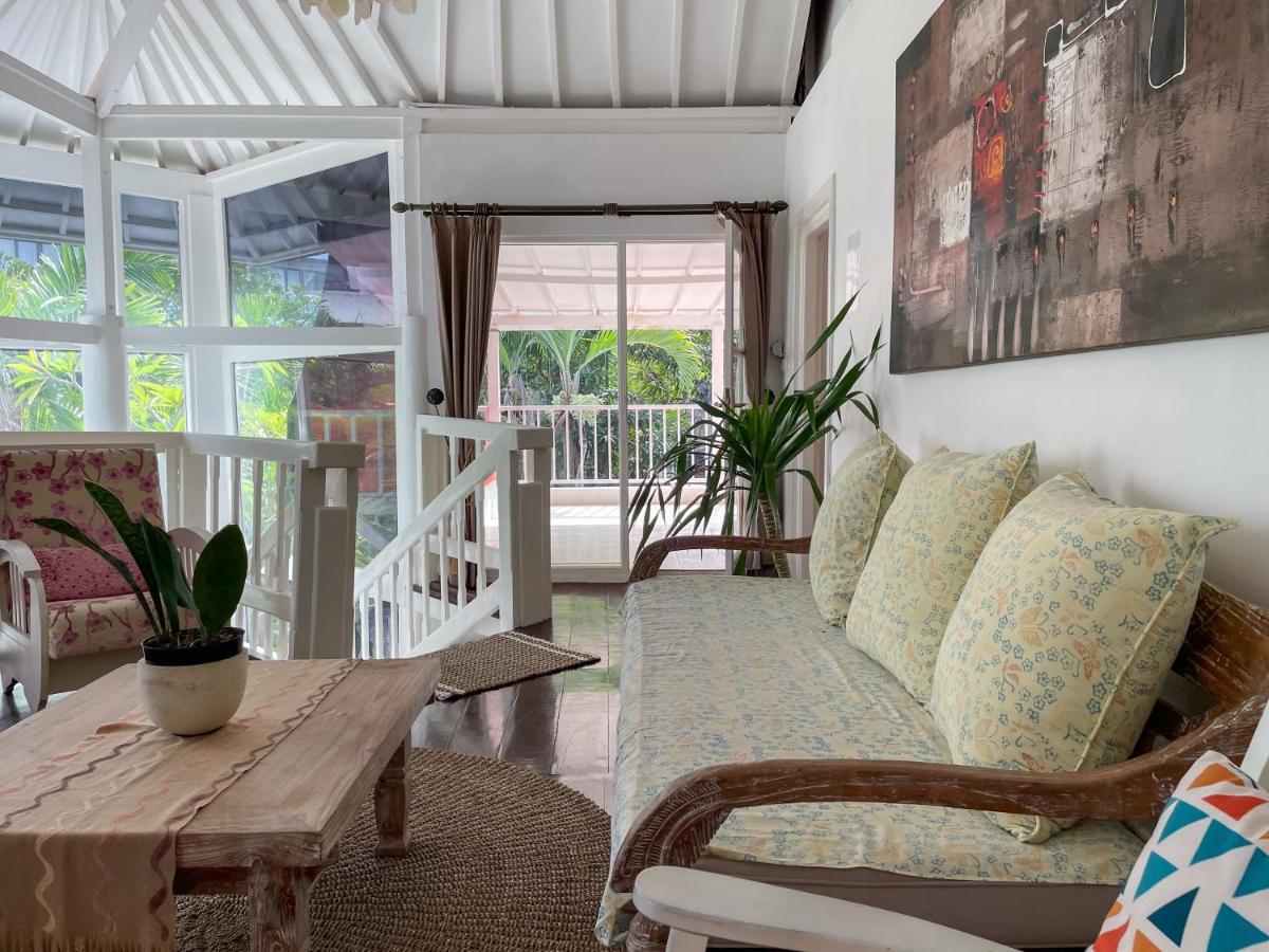 Beach House Canggu - 150M Berawa Beach Zewnętrze zdjęcie